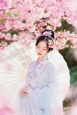 妻子护士列车上的秘密时刻